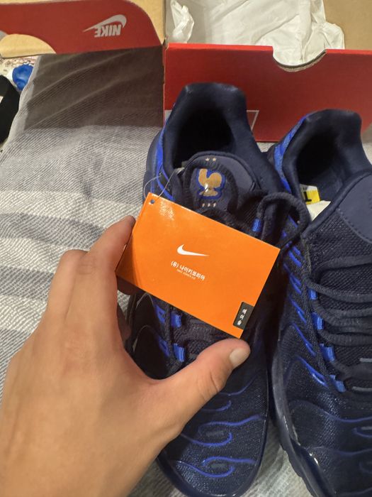 Продам кроссовки Nike TN