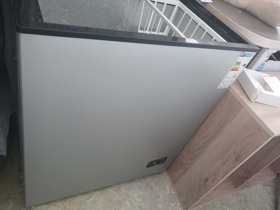 Продам холодильник