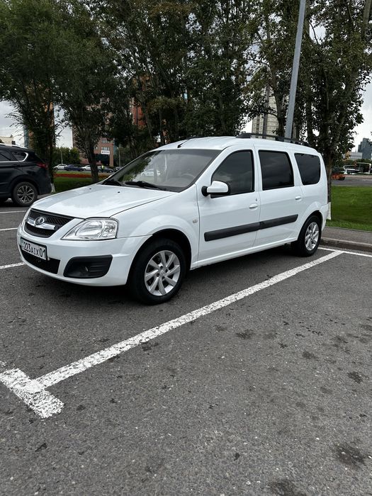 Lada largus 2018 года