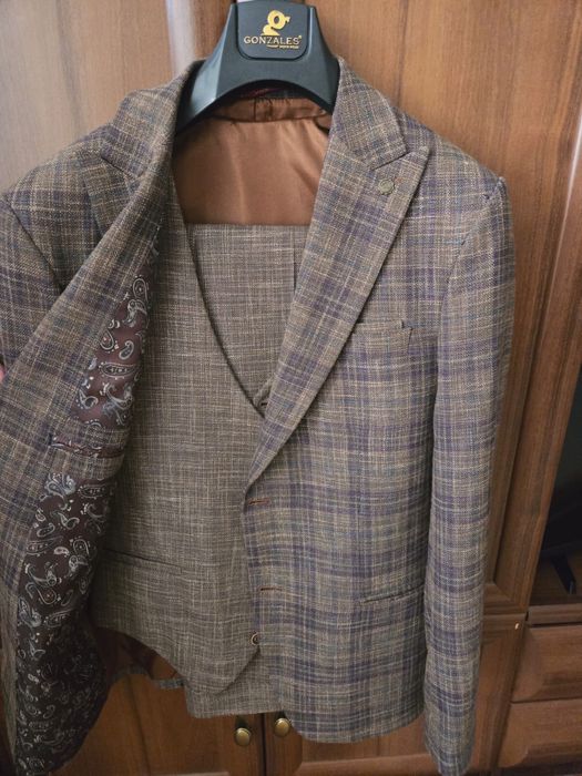 Продам костюм мужской