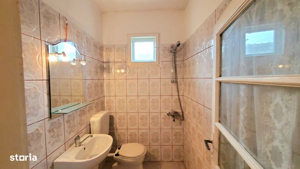 Casa langa Oradea 177 mp, 4800 mp teren – 77.500 Eur