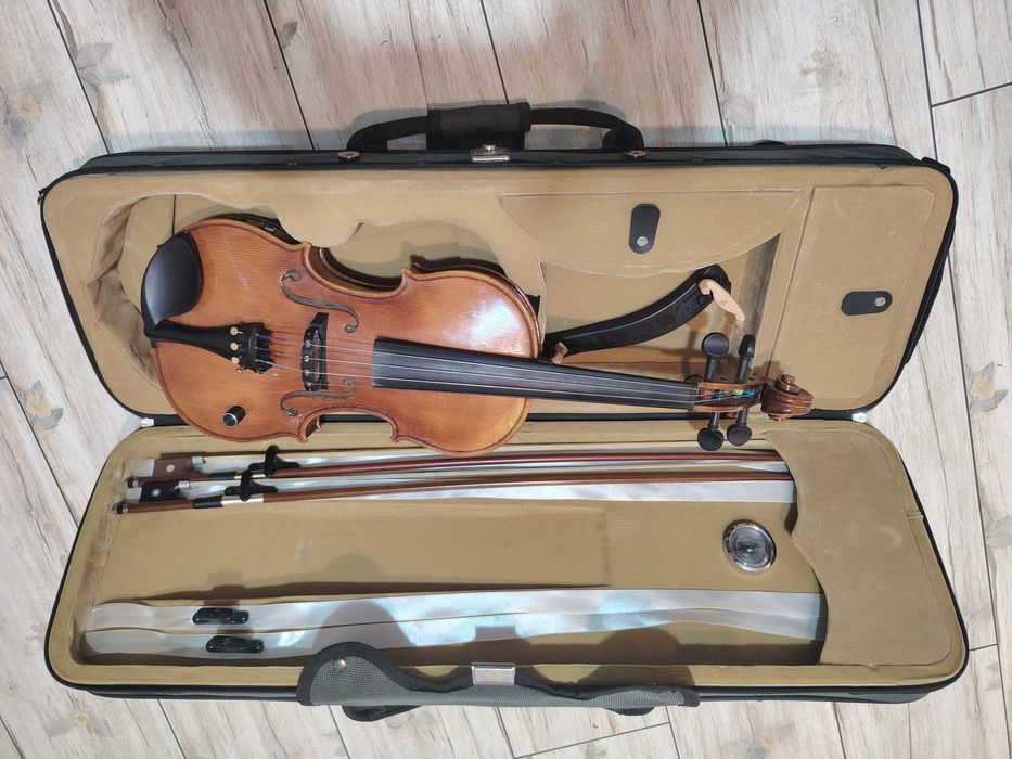 Vioară Eva  vechime 3 ani