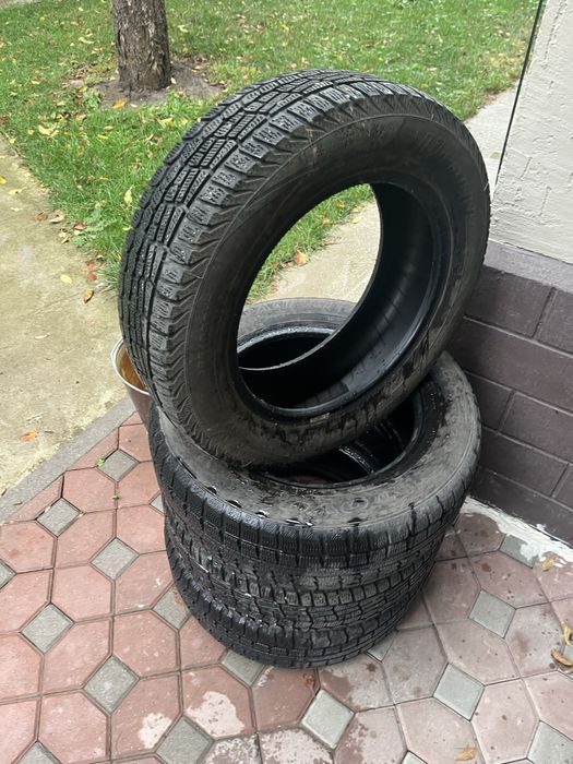 Продам зимние шины 185/65/15