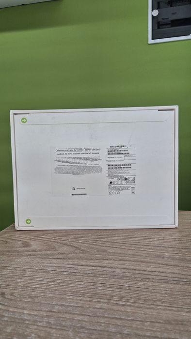 MacBook Air 13-inch M3 256gb/16 gb ram  Midnight