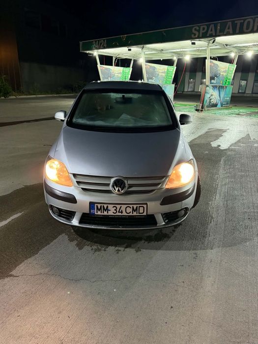 Vând vw golf 5 plus