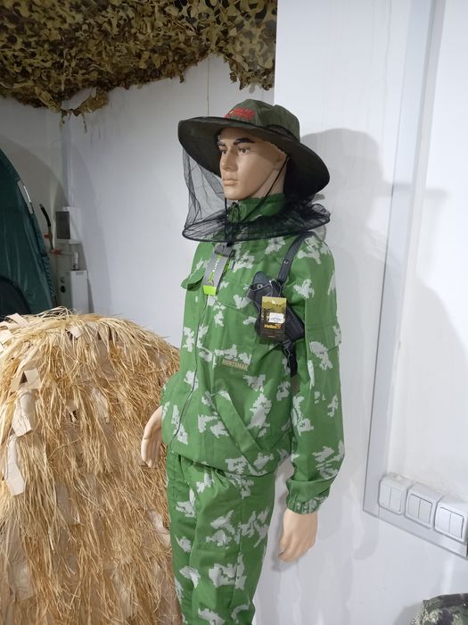 Дождеви . Плащи и костюмы.