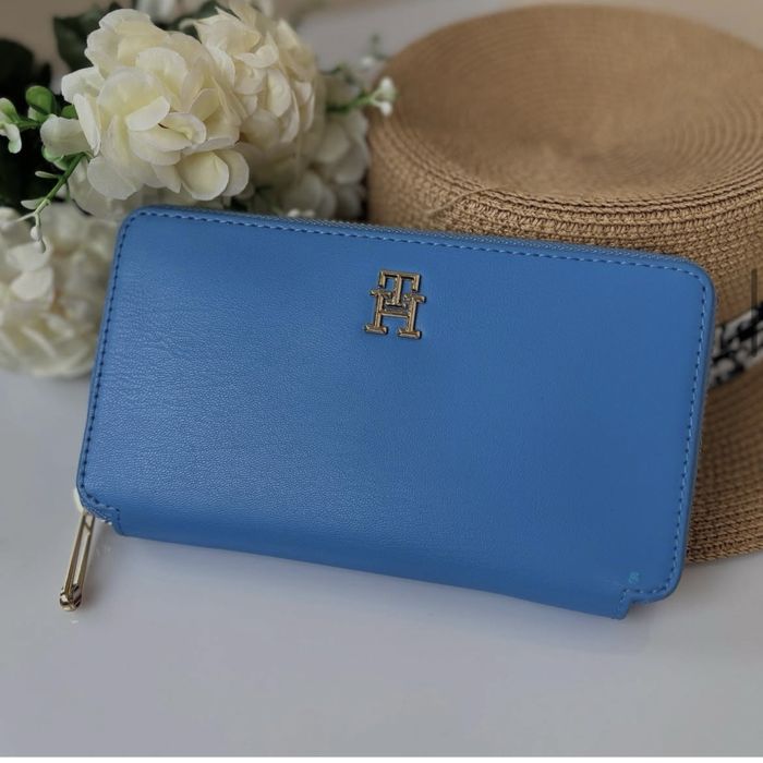 Tommy Hilfiger  портфейл