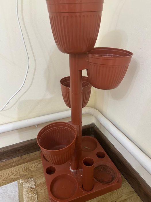 продается подставка для цветов