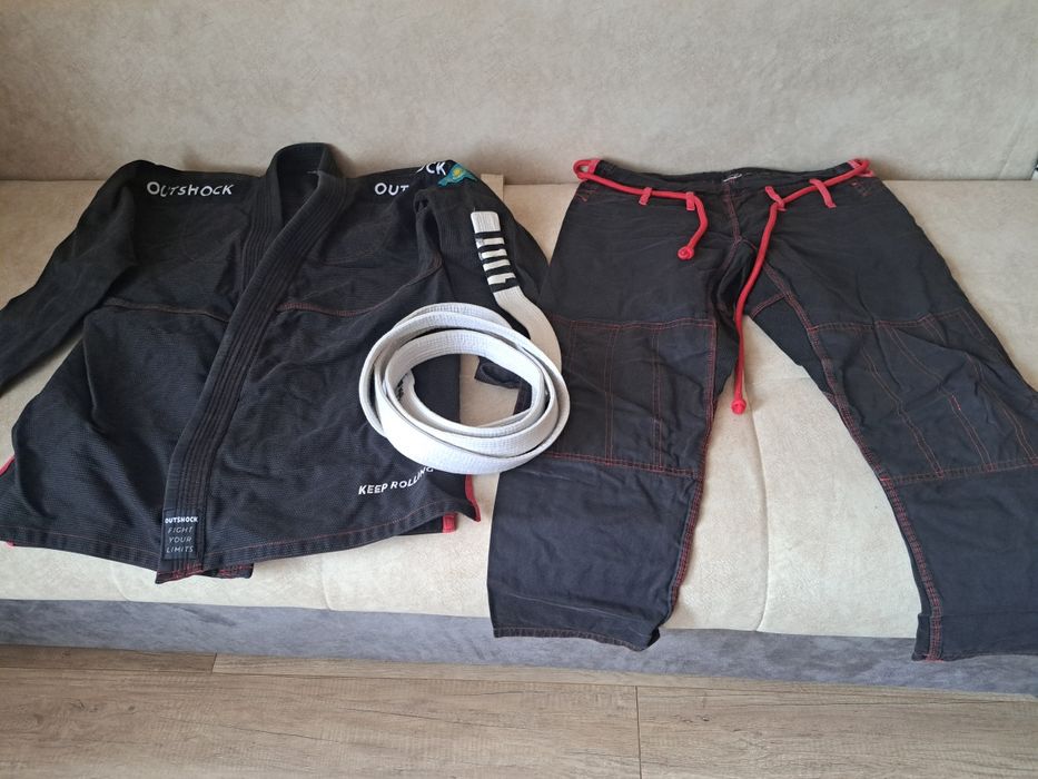 Продам кимоно подросковое