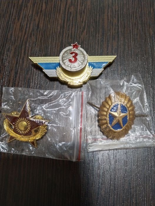 Погоны и шевроны военные