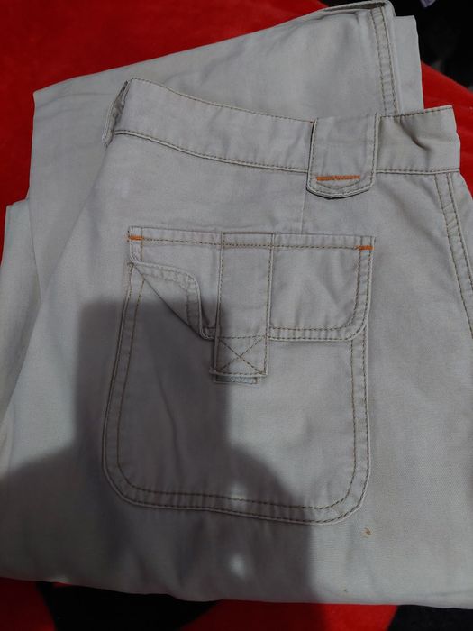 Pantaloni salopeta