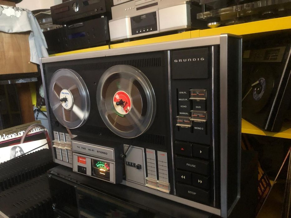 Magnetofon Grundig TK 745