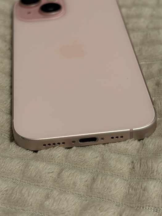 iPhone 15 128GB Pink