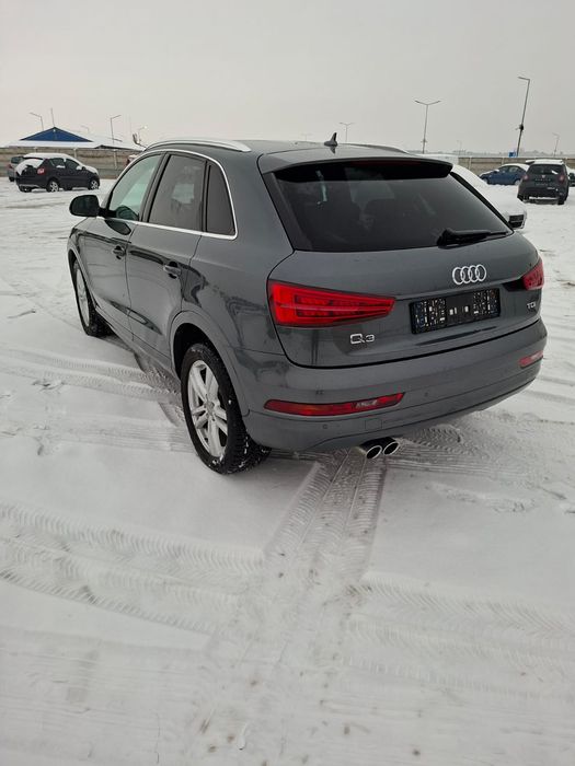 Audi Q3  2.0tdi an 2018 S-line