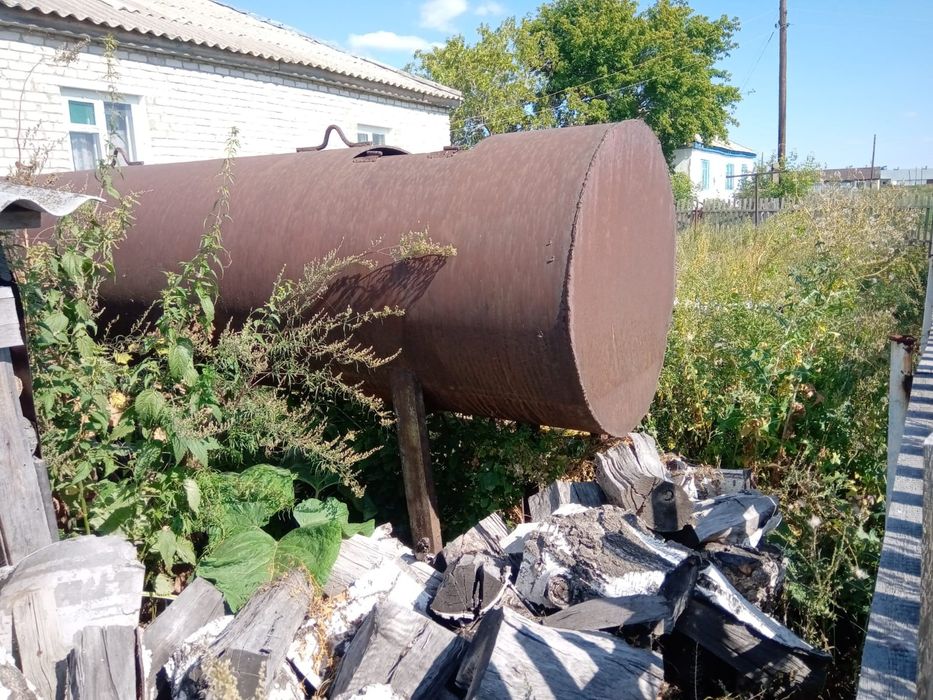 Продам металлическую цистерну