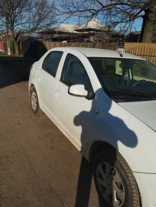 Vând Dacia Logan 1.2 benzina și gaz