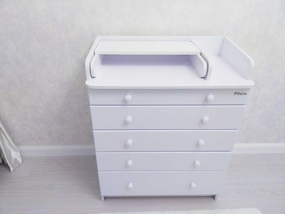 Пеленальный столик