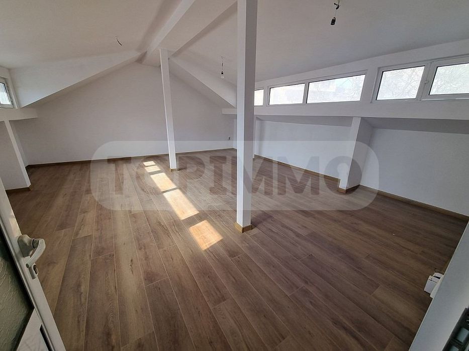 Дава се под наем Магазин в Варна, Колхозен пазар - 100 кв.м за 765 € - Снимка #3