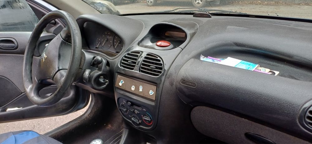 Кола пежо 206 седан, бензин, 2007, 1300 куб.см