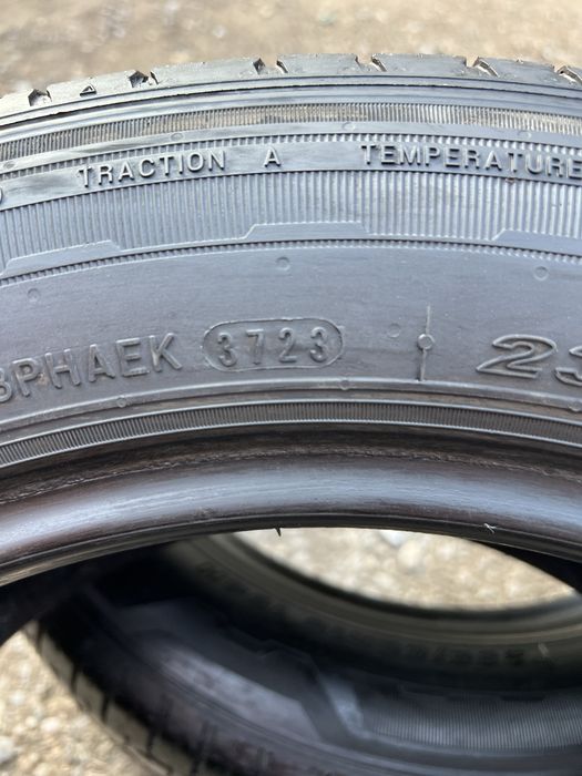 Продам резину пару 235/55/18