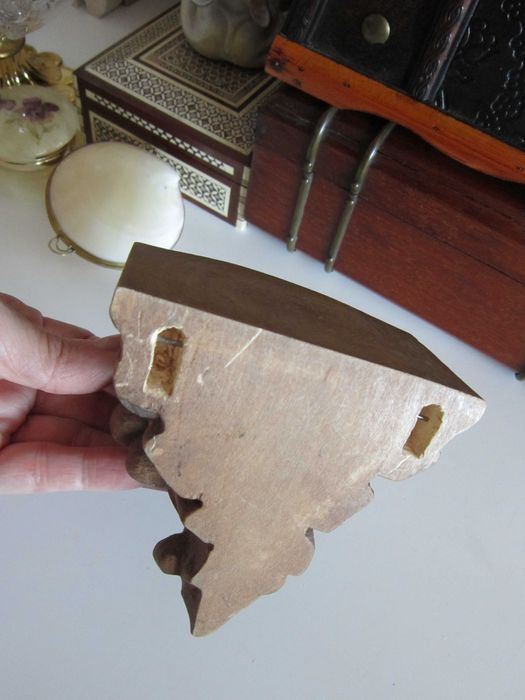 cadou rar Consola 1950 & Sfesnic sculpturi Black Forest lemn Germania