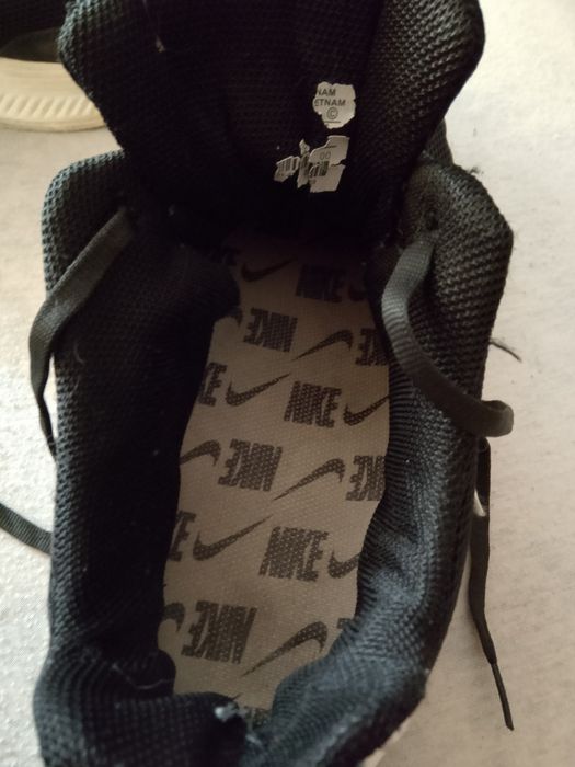 Продавам маратонки nike