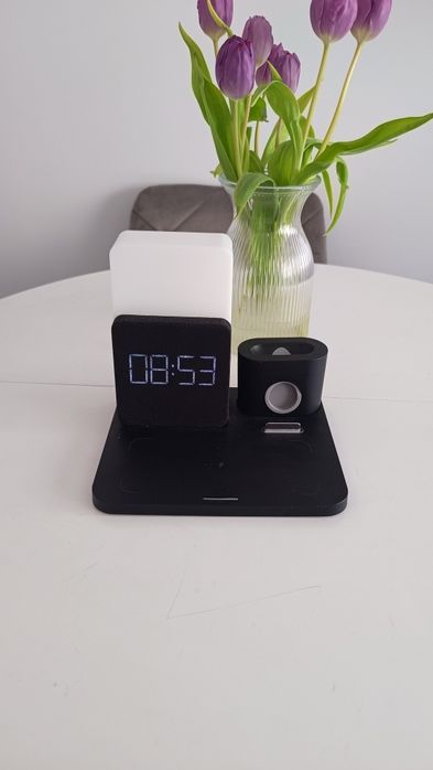 Stație Încărcare Wireless 4-în-1 cu Ceas Digital și Lampă LED