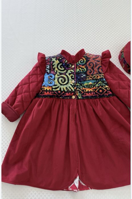 Шапан такиясымен бирге