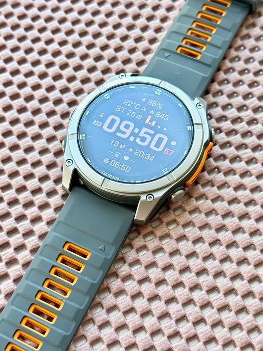 Garmin Fenix 8 AMOLED 51mm Titanium – Идеално състояние