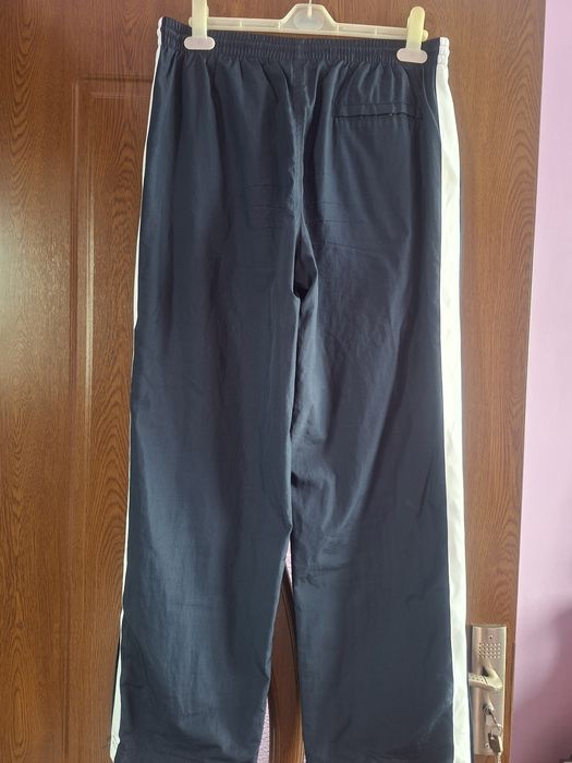 Vând Pantaloni Trening Bărbați Nike Mărimea L