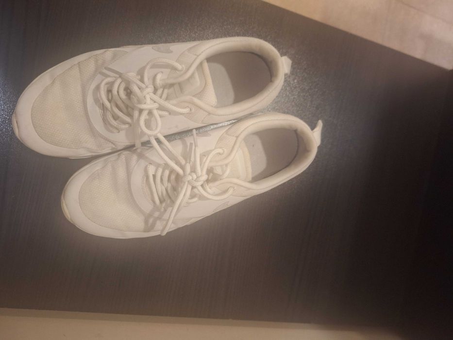 Маратонки Nike 36 и подарък