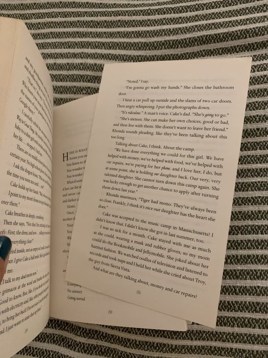 How to make friends with the dark - Kathleen Glasglow