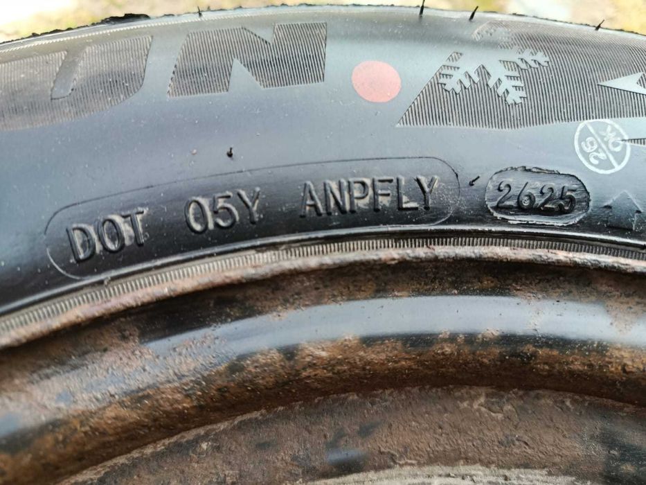 Anvelope iarnă 195/65 R15 91T + jante | DOT 2025 | utilizate 1 lună