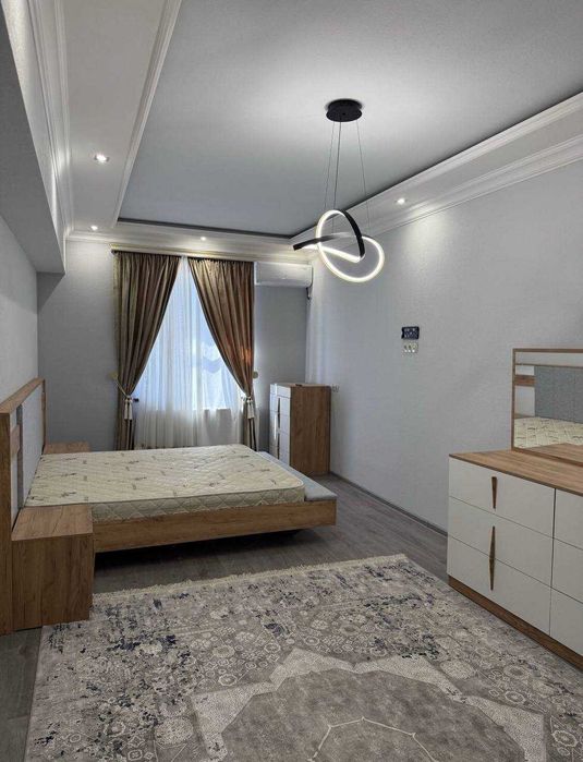 Сдаётся квартира в центре города Богшамол , срочно. В люкс состоянии