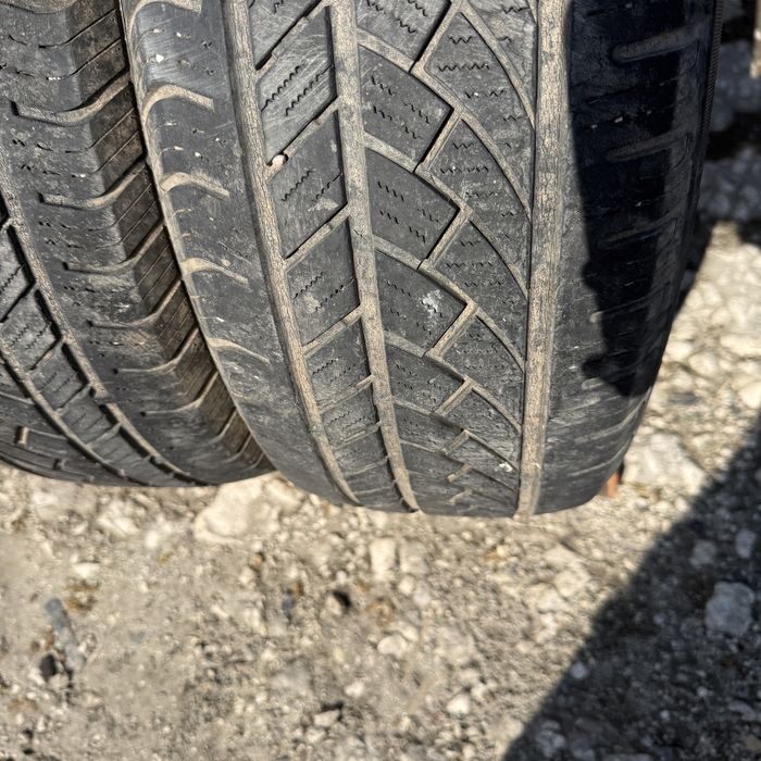 2 броя зимни гуми Atlas 215/65 R16 Dot 0421 ном 734