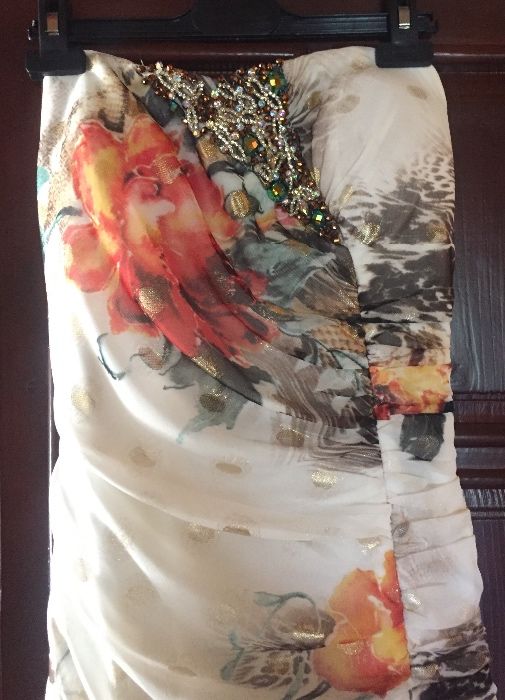 Официална рокля