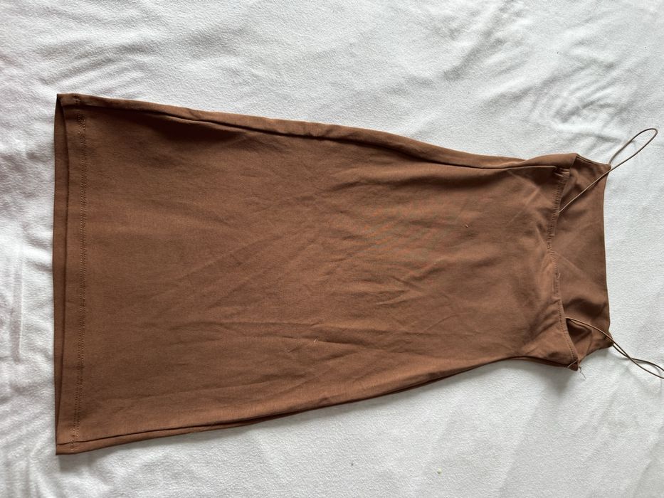 Rochie Pull&Bear maro cu bretele subțiri, mărimea S