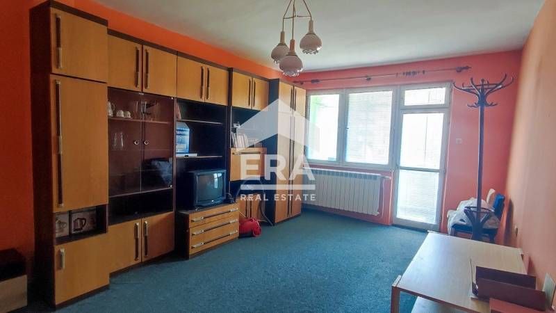 Дава се под наем Двустаен апартамент в Търговище, Запад 3 - 70 кв.м за 204 € - Снимка #5