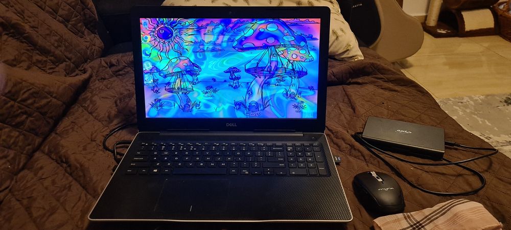 Laptop Dell Inspiron I5 1035G1