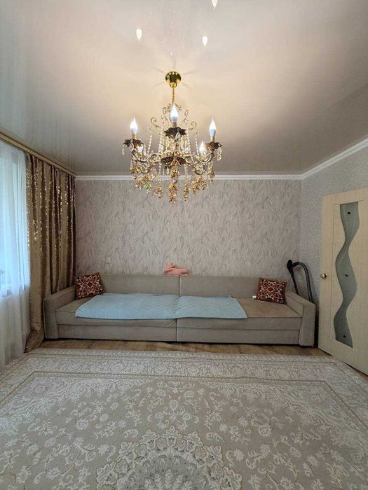 Продам 3-х ком. на Сатпаева 8