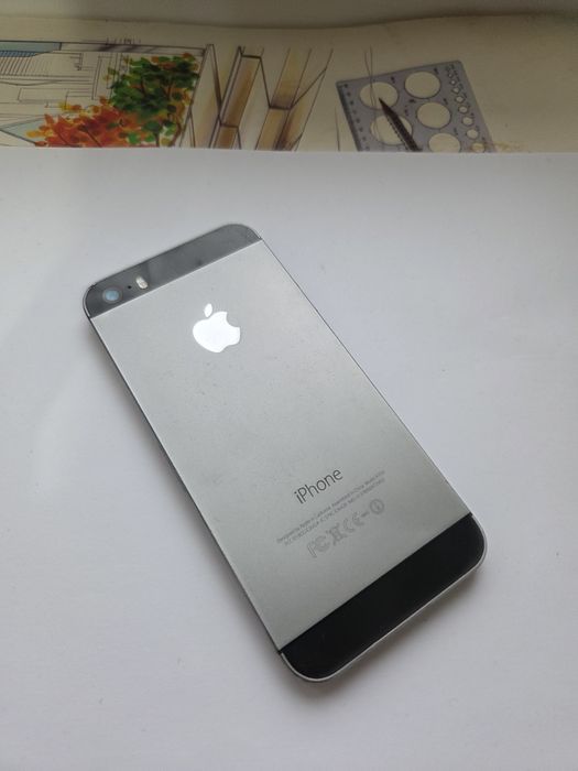 Продаю iphone 5s