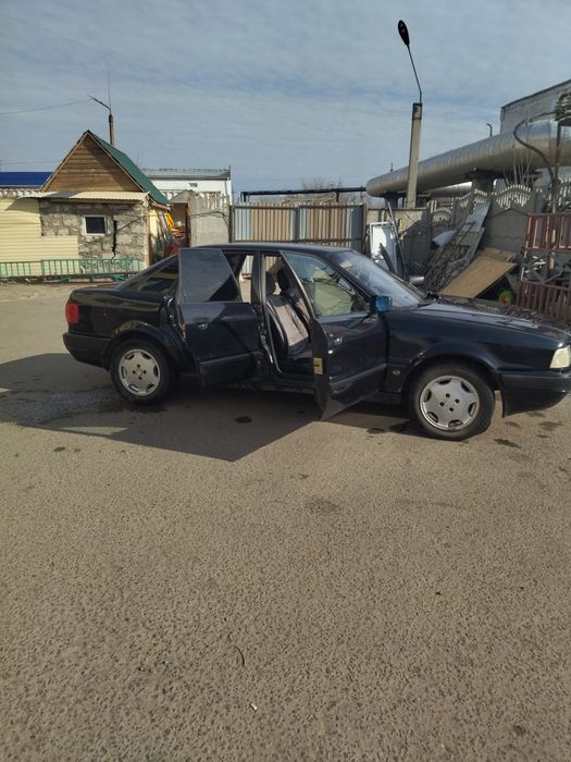 Продам Ауди б 4  хорошем состоянии