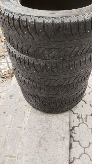 Зимние  шины б/у