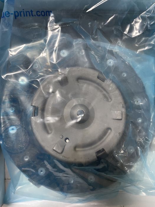 Съединител