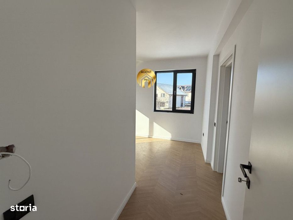 Vila Duplex lux in Bragadiru 4 camere,380mp teren.