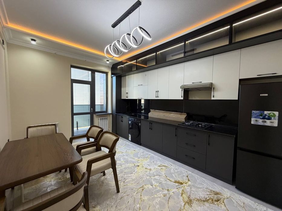 Продаётся 3х Комнатная квартира по адресу Беруний