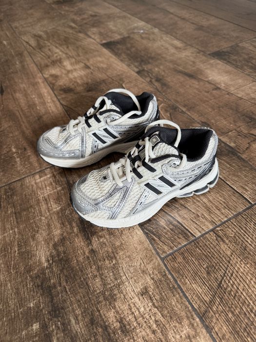 New Balance 1906 детски маратонки
