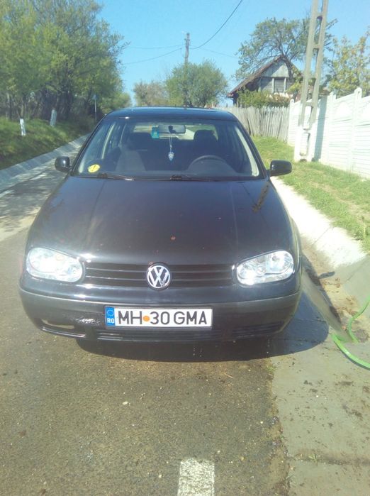 Golf IV 1.4 benzină .