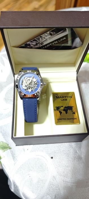 Чисто нов часовник MARTYN LINE. Само навиващ е много добро качество .