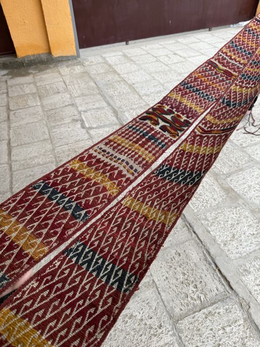 Басқұр сатылады.